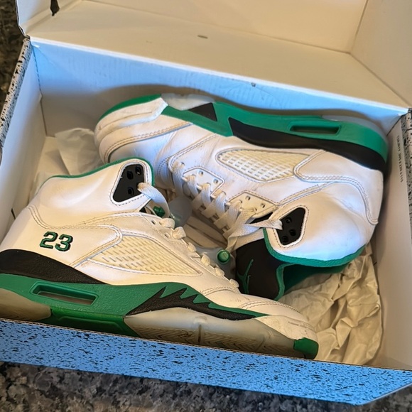 Jordan retro 5 White and Green Sneakers EUC 6 - Picture 13 of 13
